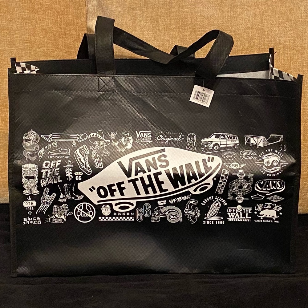 VANS large NWT “OFF THE WALL” Tote / shopping Bag